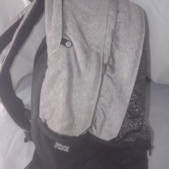 Pink 3 pocket backpack. - Picture 3 of 6